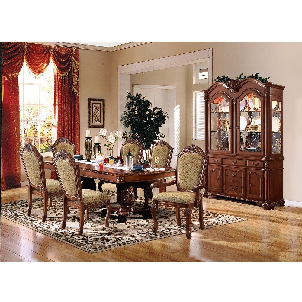 Chateau De Ville - 46" Dining Table - Cherry