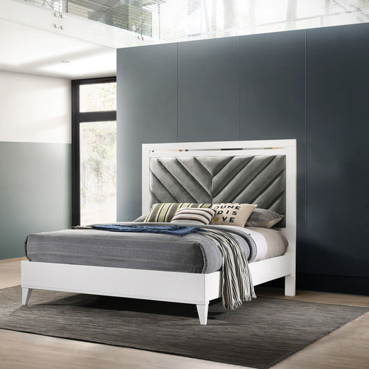Chelsie - Bed