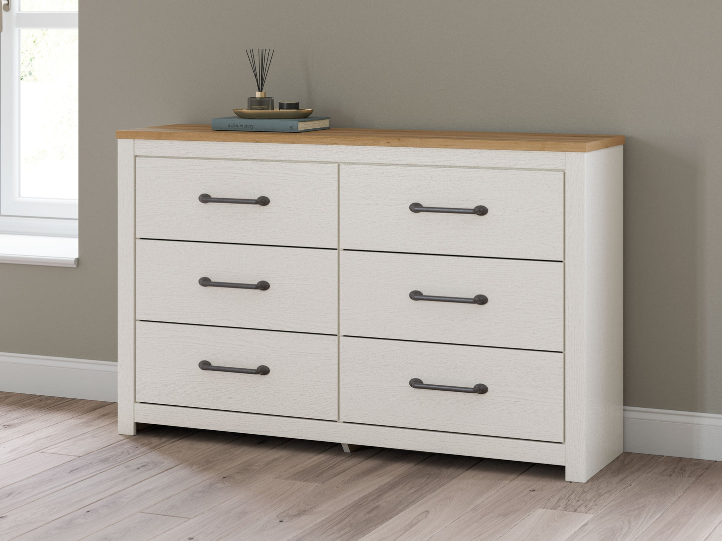 Linnocreek - White / Warm Brown - Six Drawer Dresser