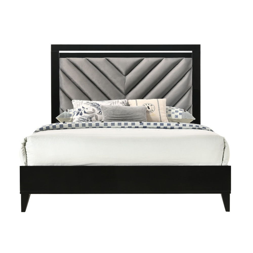 Chelsie - Bed