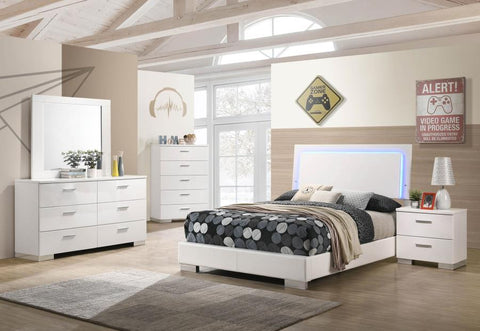 White / 4 Pc. Nightstand, Dresser, Mirror, Bed / King