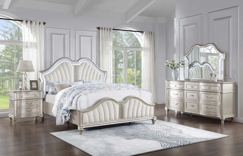 White / 4 Pc. Bed, Dresser, Mirror, Nightstand / Queen