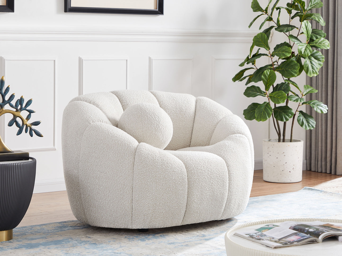 Elijah - Boucle Chair