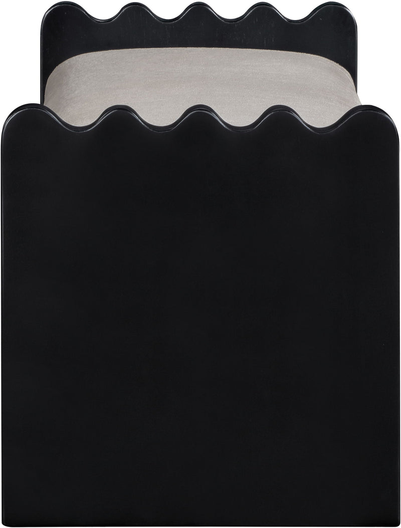 Sonia - Bench With Black Base