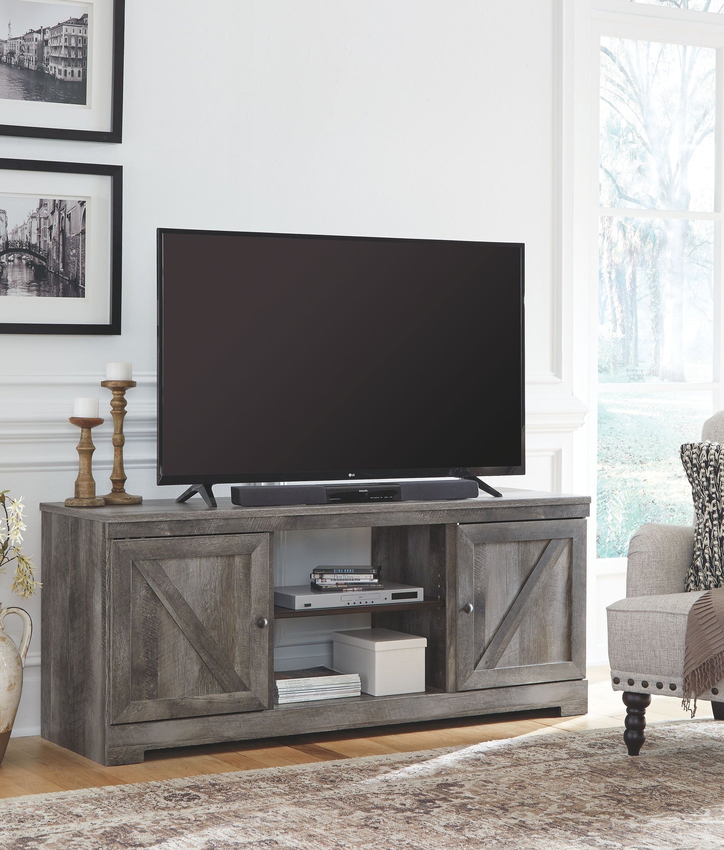 Wynnlow - Home Entertainment Set