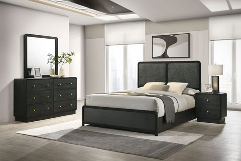 Black / 4 Pc. Bed, Dresser, Mirror, Nightstand / Queen