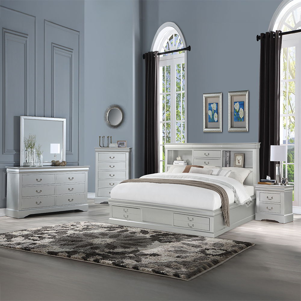 Louis Philippe III - Bed w/Storage