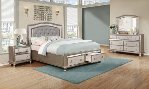 Pearl Silver / 4 Pc. Bed, Dresser, Mirror, Nightstand / King