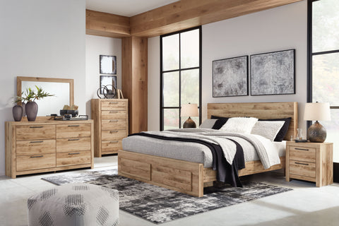 Beige / 7 Pc. Bedroom Set / Queen