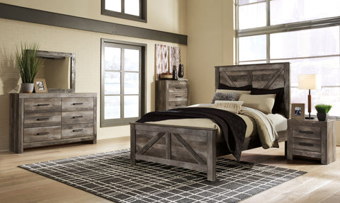 Gray / 5 Pc. - Crossbuck Panel Bed, 2 Nightstands / Queen