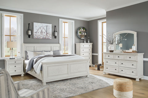 White / 6 Pc. - Dresser, Mirror, Chest, Sleigh Bed / Queen