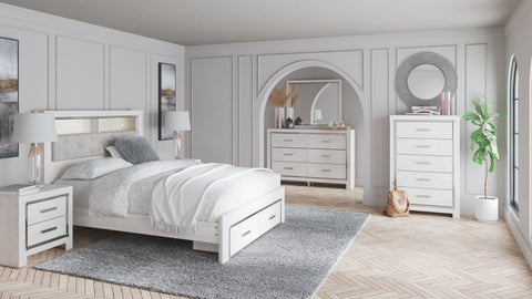 White / 7 Pc. - Dresser, Mirror, Chest, Bed / King