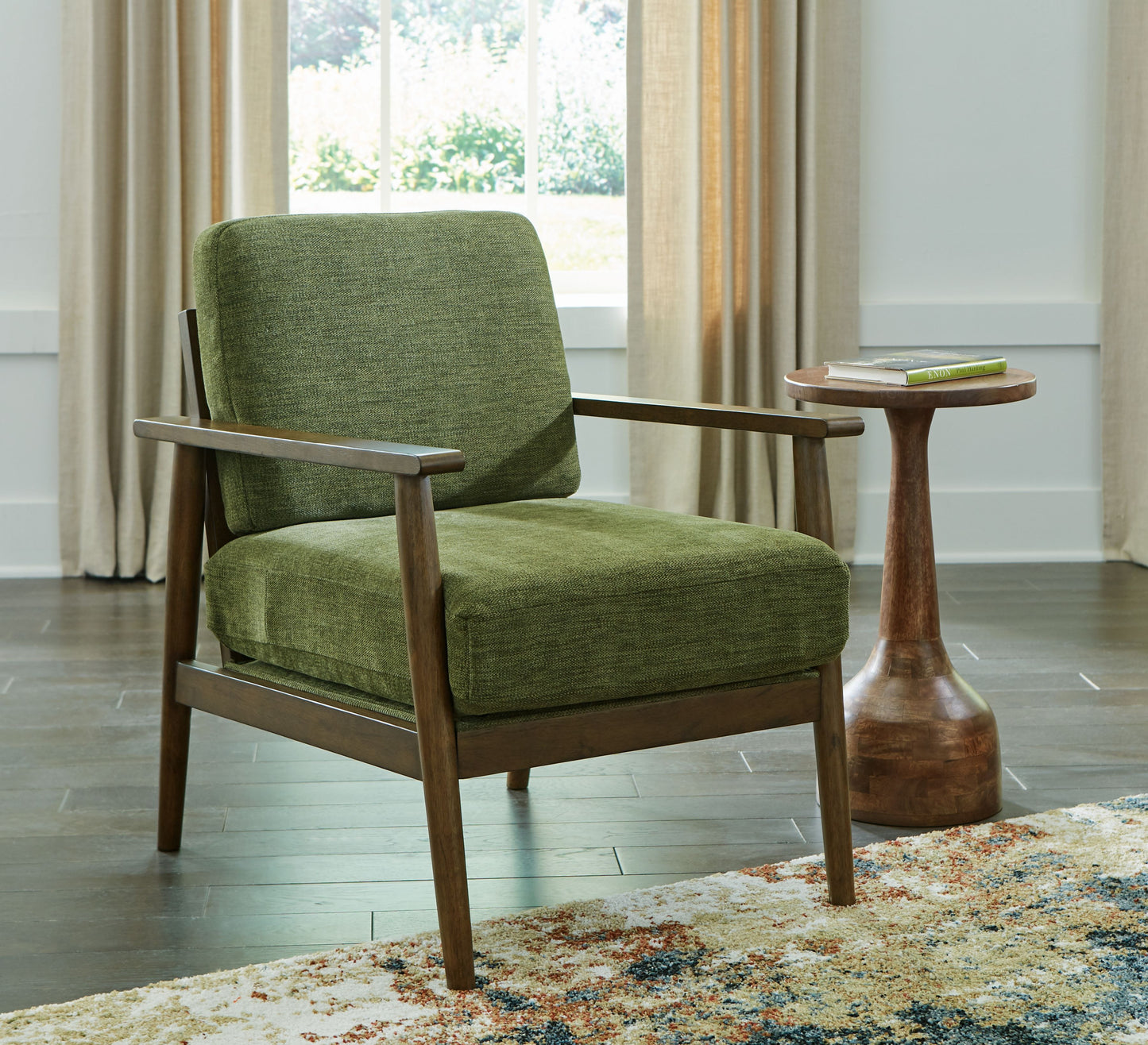 Bixler - Showood Accent Chair