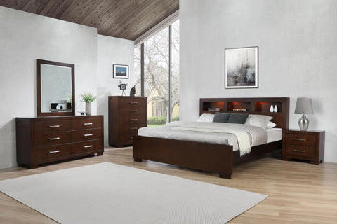 Dark Brown / 4 Pc. Bed, Dresser, Mirror, Nightstand / King