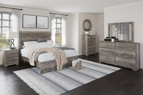 Gray / 4 Pc. - Dresser, Mirror, Panel Bed / Queen